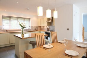 Dining - Haven, Carnon Downs, Cornwall. (Truro)