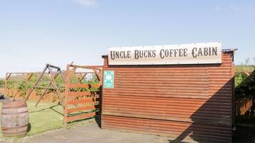 Enceinte de lâhĂ©bergement