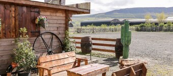 Whiskey Creek Cabin, Castlerock