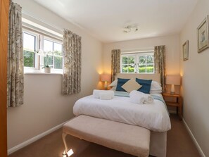 3 bedrooms, WiFi - Shepherd's Cottage, Bridlington (Bridlington)