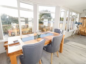 Dining - Tyddyn Glas, Benllech (United Kingdom)
