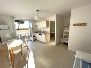 Interior - Studio cabin terrace facing sea - 4 guests (Argelès-sur-Mer)