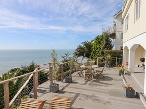 Outdoor dining - Seahaze in Downderry, Cornwall (Torpoint)