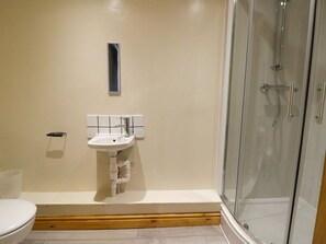 Shower - Mulberry Manor, Withernsea (Hull)