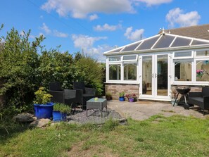 Terrace/patio - Ty Cariad, St Clears, Smart TV (Carmarthen)