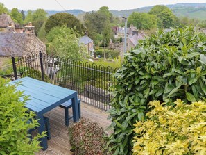 Outdoor dining - Ivy Cottage, Winster (Matlock)