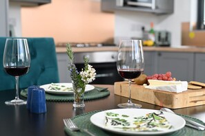 Dining - Cae Pren, Llanfair Caereinion. (Newtown)