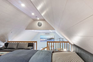 Iron/ironing board, WiFi, bed sheets, wheelchair access