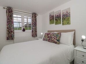 1 bedroom, WiFi - Moorcrest in Littleham, Devon. (Bideford)