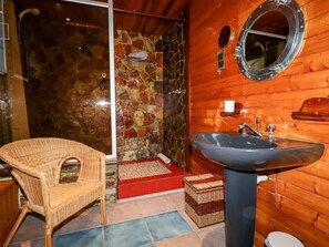Shower - EdyVean Coastal Retreat (St. Austell)