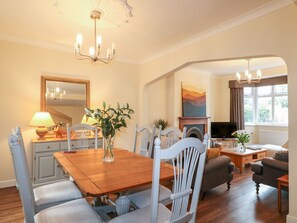 Dining - 2 Gladstone Avenue, Melton Mowbray (Melton Mowbray)