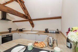 Dishwasher - The Old Dairy, Nettleton (Chippenham)