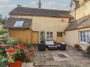 Terrace/patio - The Old Dairy, Nettleton (Chippenham)