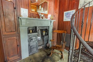 Interior - Southport Coach House, Southport (Southport)