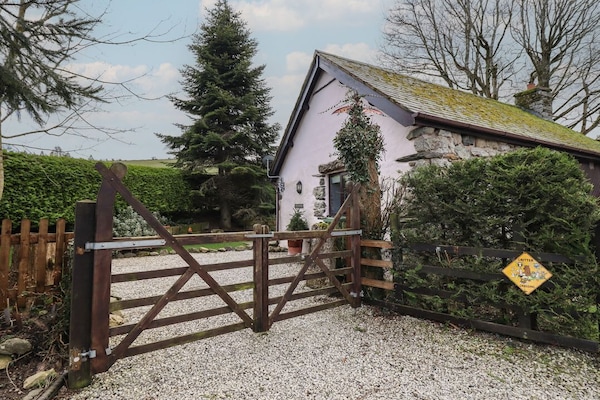Hafoty Boeth Cottage