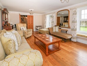 Living area - The Farmhouse, Burgh le Marsh (Skegness)