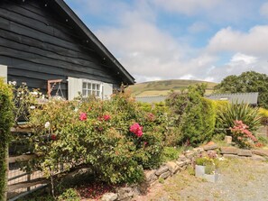 Property grounds - Rose Cottage, Swanage, Dorset. (Swanage)