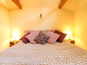 Room - The Old Cow Shed, Thorndon (Eye)