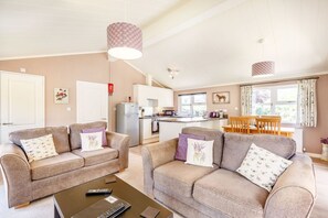 Living area - Lavender Lodge, Charlton Horethorne (Sherborne)