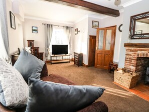 Fireplace - Rose cottage, Cromer (Cromer)