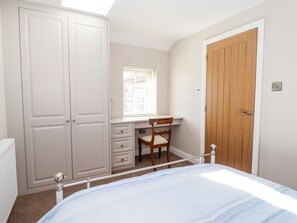 2 bedrooms, WiFi - Olive Cottage in Moor Monkton. (York)