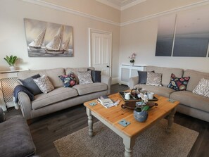 Living area - Spinnaker House in Scarborough (Scarborough)