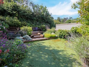 Property grounds - Beach Cottage, Salthouse, Norfolk (Holt)