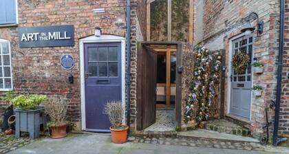 2 Castlegate in Knaresborough.
