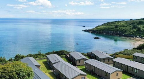 Charming T/B Lodge 68 at Riviera Bay