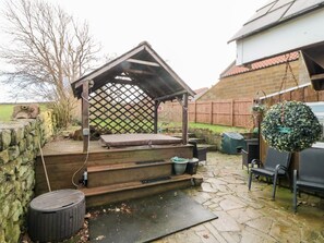 Terrace/patio - Swang Cottage, Glaisdale (Whitby)