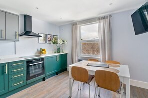 Private kitchen - The Sundial, St Austell (St. Austell)