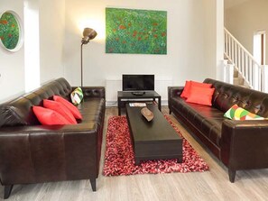 Living area - Casterbridge: Charming Cottage Retreat in Upwey (Weymouth)