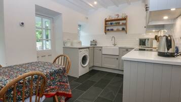 Dishwasher, high chair