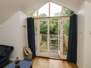 Living area - Apple Tree Cottage, Appledore (Bideford)