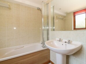Shower - Heron Cottage, Wayford (Wayford)