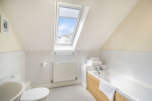 Shower - Hillberry, Grange-Over-Sands (Grange-Over-Sands)