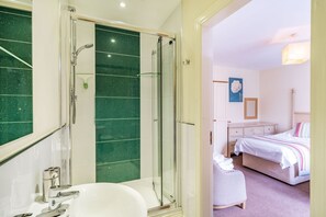 Shower - Hillberry, Grange-Over-Sands (Grange-Over-Sands)