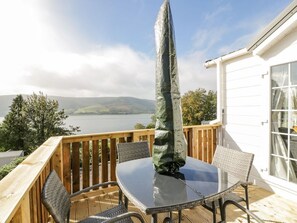 Outdoor dining - 11 Mansion View, Kilcreggan (Helensburgh)