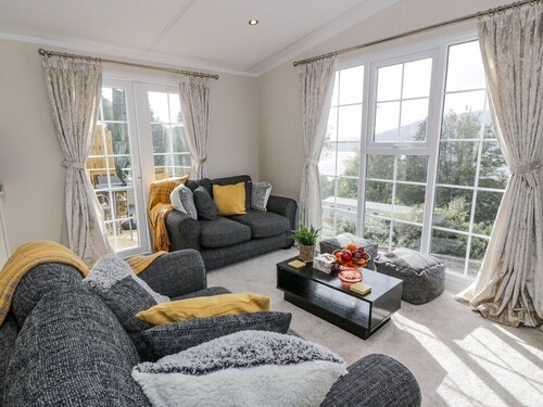 11 Mansion View, Kilcreggan