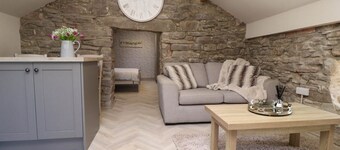 The Hayloft, Llysfaen