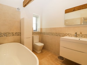 Shower - The Old Dairy, Finchampstead (Wokingham)