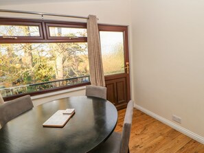 Dining - Bluebell Lodge, Saltburn-By-The-Sea (United Kingdom)