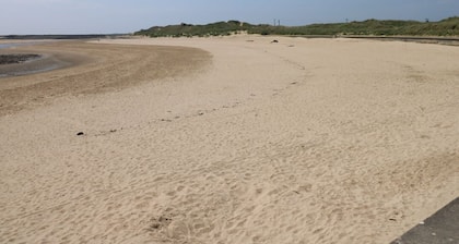 Llygad Yr Haul (Sun), Burry Port