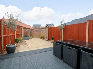 Terrace/patio - 19 Stablefield Way in Norfolk. (Great Yarmouth)