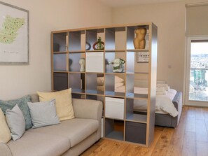 Living area - View Apartment, Inverness (Inverness)