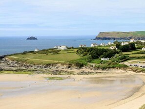 Beach nearby - Charming Kilcarreg Retreat in Rock (Wadebridge)