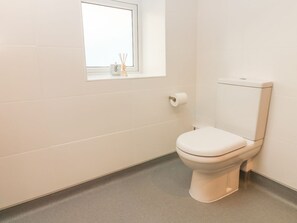 Shower - Rosemary Cottage, Burton-In-Kendal (Carnforth)
