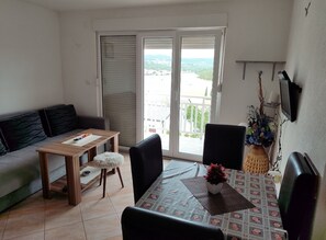 TV - S&G Leko Apartment A1 (Rogoznica)