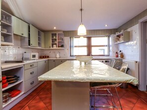 Dishwasher - Vive House, Ribchester (Preston)
