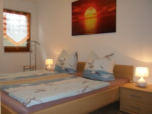 1 bedroom, free WiFi, bed sheets - Cozy apartment - Seestern Lilli - 150m to the beach, for 3 guests with 48 m² (Trassenheide)